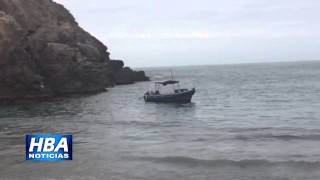 HBA NOTICIAS MIRA COMO UN BARCO SE HUNDE EN LAS PLAYAS DE MOLLENDO [upl. by Alvira733]