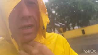 Hoy es jueves 8 de mayo yo recorriendo las calles estoy bajo un aguacero en Yauco inundado parte 1 [upl. by Carrington440]