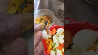 Onions How to Cut jamaican soup budnanza [upl. by Eicul]