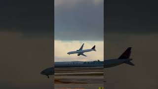 Unforgettable flight stunts from professional pilots eps115 pilot planespotter aviation [upl. by Silvanus]