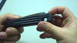 Benchmade Boguszewski Spike Automatic Knife [upl. by Joses498]