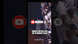 yankeesfan pulls bal out of mookie bettsshorts baseball yankees yankeesbeisbol [upl. by Biles]