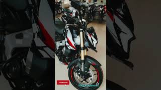 BAJAJ PULSAR NS 400 BLACK NEW 2024 [upl. by Notyep101]