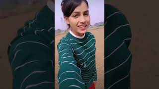 🥰Mahlon Ki Rani Hai Sundar Sayani hai☺ youtubeshort shortvideo [upl. by Yecniuq120]