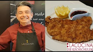 Original Wiener Schnitzel richtig panieren und braten  Unser Rezept [upl. by Viviyan]