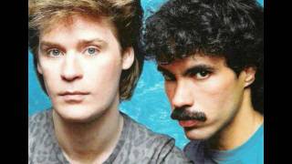 Out of Touch 1991  Hall amp Oates [upl. by Kannan]