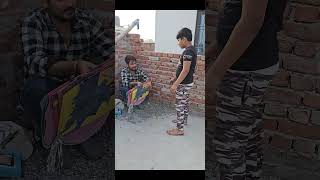 Chote👼ko puri 10 patang🪁giveaway😁kar di kiteflying patang kite giveaway shorts [upl. by Edlin]