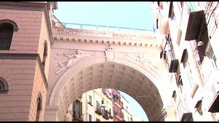 A Napoli restituito alla città il Ponte di via Chiaia restaurato [upl. by Nomed]