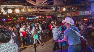 Gruene Hall TX’s oldest continually operated dance hall  FOX 7 Austin [upl. by Nosahc885]