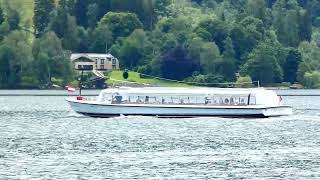 Schifffahrt Rundfahrt Überfahrt Bootsfahrt Boot Stadt Zell am Zeller See Pinzgau Salzburg Österreich [upl. by Atiekal]