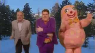 Is This The Way To Amarillo  Tony Christie Feat Peter Kay  Comic Relief 2005 [upl. by Adaliah]