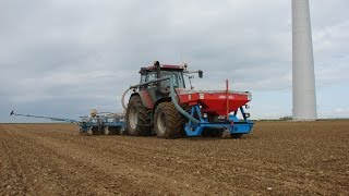 Semi de maïs 2017  Case ih 155 et Monosem 8 rangs [upl. by Aharon]