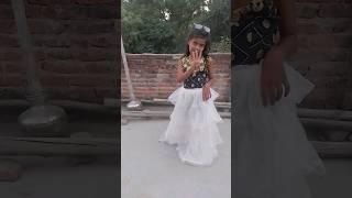 kala chashma laga lijiye shortvideo dance [upl. by Goldarina]