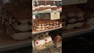 Dulces griegos en Atenas 🍰🥐🍪🍧🧁🥞 grecia travel tourist history traveling [upl. by Ecienahs]