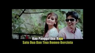 Boy Shandy amp Lala Bunga  Romeo Bercinta Official Music Video [upl. by Alfy]