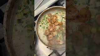 Lemon Courgette Pea amp Prawn Pasta [upl. by Atlee]