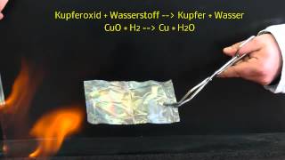 Reduktion von Kupferoxid mit Wasserstoff Redoxreaktion [upl. by Benedetto801]