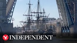 Replica of 18thcentury Swedish Götheborg ship sails under Tower Bridge [upl. by Ardnauq]