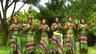 Lutanda Singers Nshakalabe Official Video [upl. by Molli153]