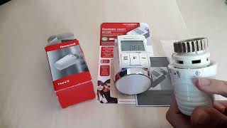 Honeywell TheraPro HR25 RondoStat Electronic Radiator Thermostat or Heating Control Device Review [upl. by Adnesor]