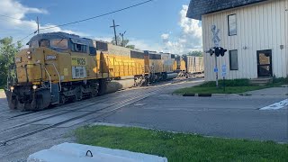 Wisconsin amp Southern WAMX 6025 amp 6028 Lead Manifest Train Northbound out of WSOR Yard 782024 [upl. by Darryn]