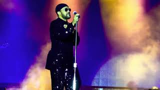 Maxwell perform “Lifetime” live in the StockbridgeATL Amphitheater 🔥 [upl. by Anastas554]