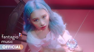 Weki Meki 위키미키  DAZZLE DAZZLE MV [upl. by Anelahs]