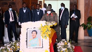 HE MUSEVENI SADDENED Pays Tribute to Hon Sarah Mateke  We have lost a good Soul ☹️ [upl. by Ormsby6]