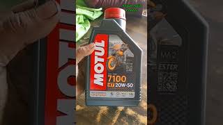 Motul 7100 20w50 4T full Synthetic oil [upl. by Kwapong]