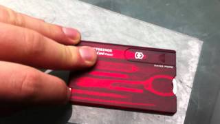 Victorinox SwissCard Rubin Taschenmesser für Geldbörse [upl. by Eidnak44]