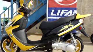 American Lifan 2009 LF150T6 scooter [upl. by Nahtanoj]