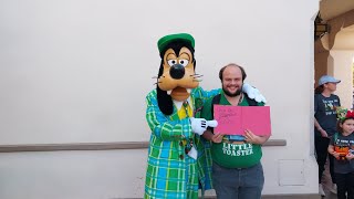 Meeting Holiday Dapper Goofy [upl. by Inessa]