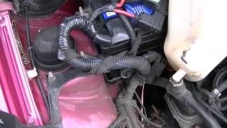 Replaceing a front brake line on a Fiat Cinquecento Pt1 [upl. by Perni]