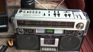 JVC RC838JW Bluetooth Boombox handheld video [upl. by Slayton]