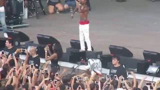 Fetty Wap  Trap Queen August 20 2016 Billboard Hot 100 Music Festival [upl. by Suravart]