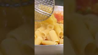 Pasta salsiccia e piselli shorts [upl. by Gault]