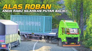 KONTAINER MERAYAP DI ALAS ROBAN [upl. by Sparky]