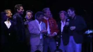 OLIVIA NEWTON JOHN amp JOHN TRAVOLTA live SUMMER NIGHTS and cast Grease [upl. by Imojean956]