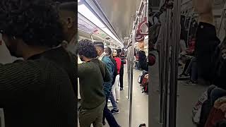 Girl voice Frank 😂 funny delhiprank funnypublicreaction comedy prank voiceprank metro edit [upl. by Laefar]