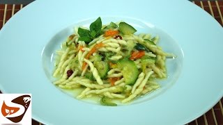 Pasta con zucchine Ricetta perfetta  Primi piatti [upl. by Annuaerb]