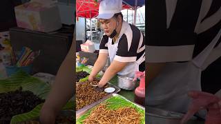 Fight for Life  Strong Mum no Hand Selling Fried Insects Thai Street Food [upl. by Eecal340]