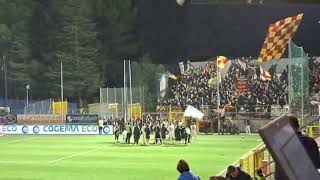 Il saluti dei tifosi beneventani a fine partita  Picerno  Benevento  09112024 [upl. by Eenel]