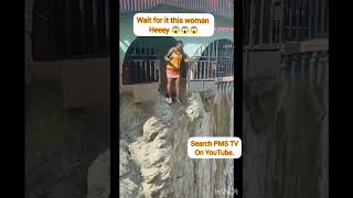 Wait until she jumps😱🤔😜 comedy subscribe comedymovies comedymovies timeflip fununiverse [upl. by Myrtle]