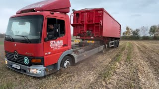 Mercedes Atego 815  Drift po polu  jazda na oleju jadalnym i ciąganie pełnowymiarowej wywrotki [upl. by Charron]