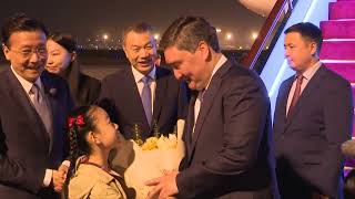 Líderes de Mongolia Kazajistán Uzbekistán Eslovaquia y Serbia visitan Shanghai para la CIIE [upl. by Markman]