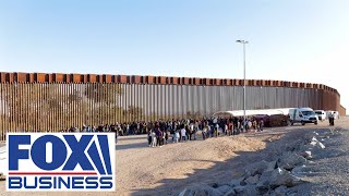 CBP shutting down Lukeville Arizona border crossing due to surge of migrants [upl. by Domella]