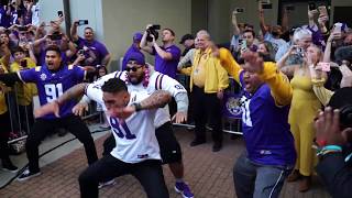 An emotional Breiden Fehokos last haka at LSU with his family [upl. by Nailij596]