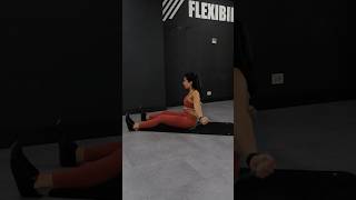 Rotación externa y flexión de hombro con goma sentada [upl. by Sivad]