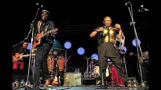 Hugh Masekela amp Oliver Mtukudzi  Thanayi Live [upl. by Krug981]