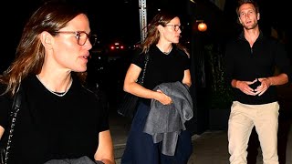 Jennifer Garner and John Miller Spotted Sharing a Kiss in Brentwood [upl. by Mok94]